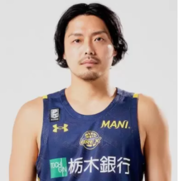 https://img.soqi88.com/img/basketball/player/c83b1a623761085bb78364195f86ab5e.png